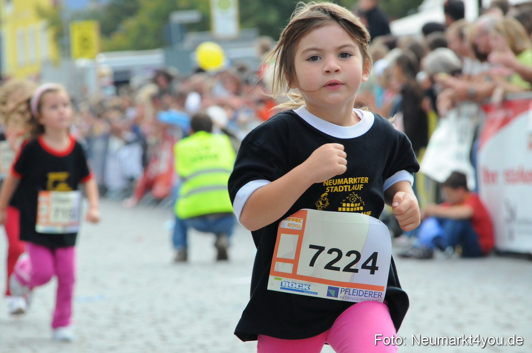 0013 Stadtlauf Neumarkt Bambinilaeufe 200909